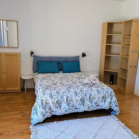 Сasa de vacaciones For 6 With Chateau View *