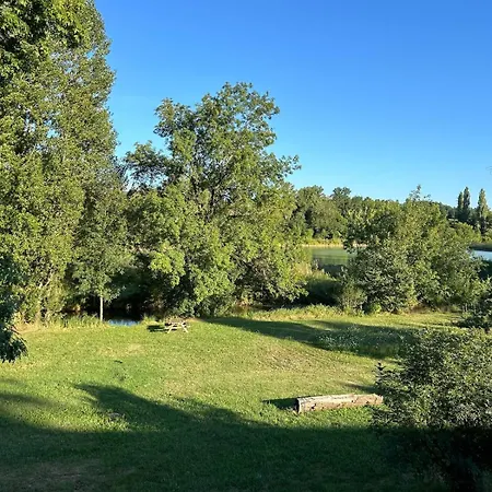 For 6 With Chateau View Сasa de vacaciones Monflanquin