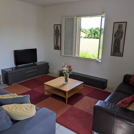 Сasa de vacaciones For 6 With Chateau View *
